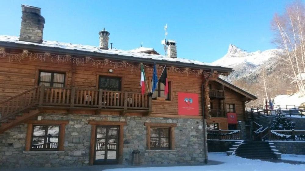 Hotel Silou Retreat Champdepraz Exteriér fotografie