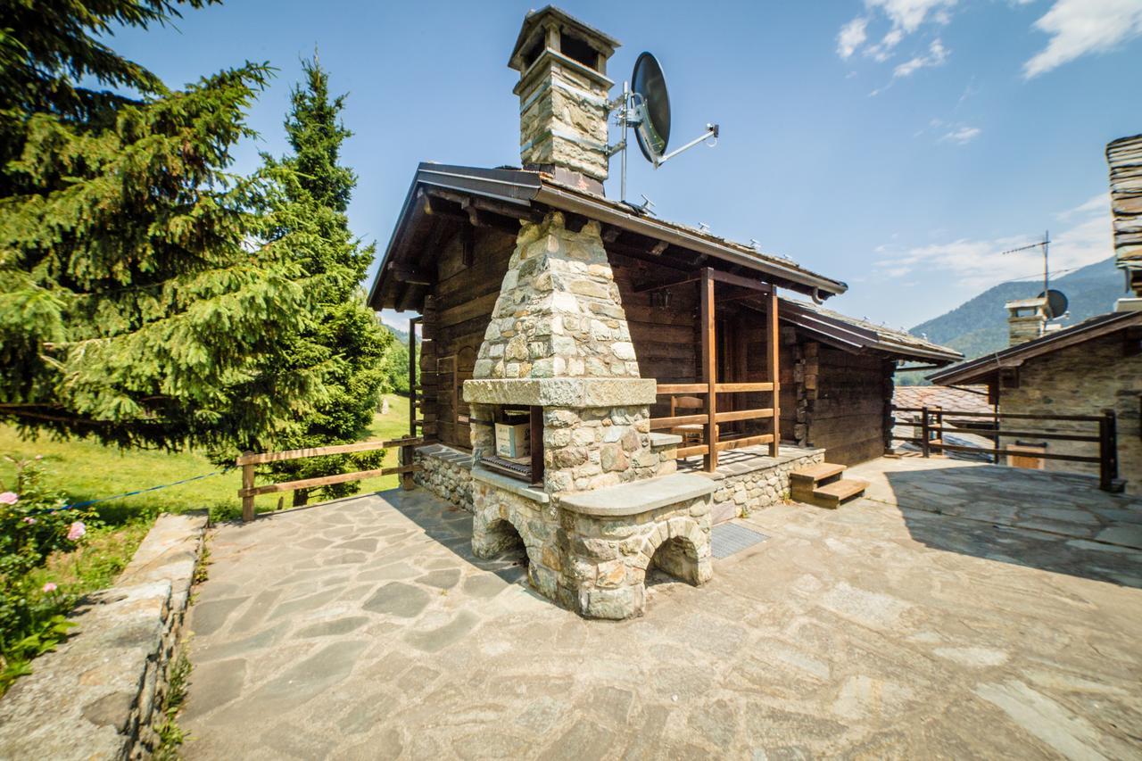 Hotel Silou Retreat Champdepraz Exteriér fotografie
